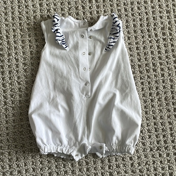 Laura Biagiotti Dolls White Romper with Bunnies and Rhinestones 9M - Picture 3 of 4